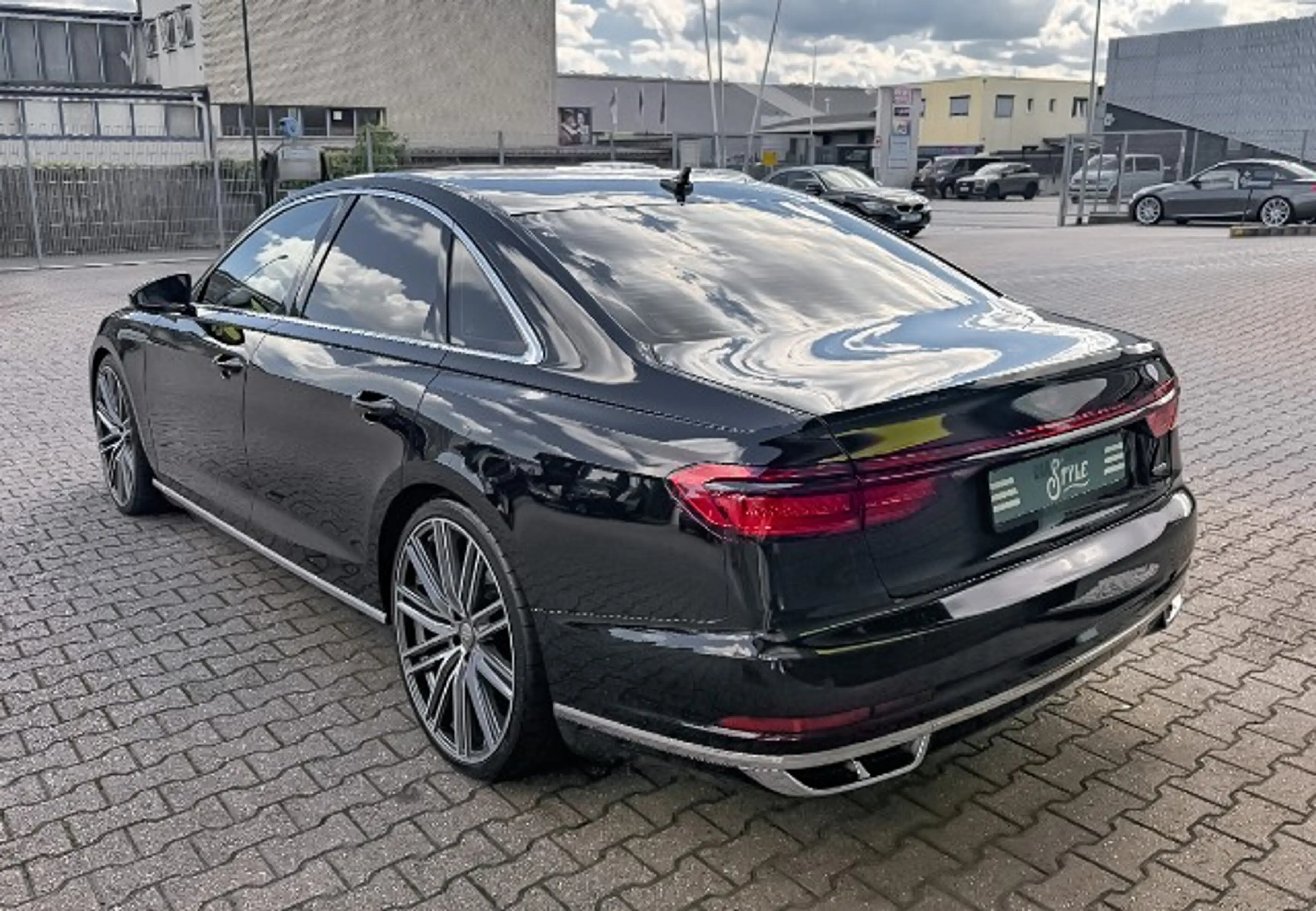 Audi A8 50 3.0 TDI quattro Matrix SHZ Navi — photo 5