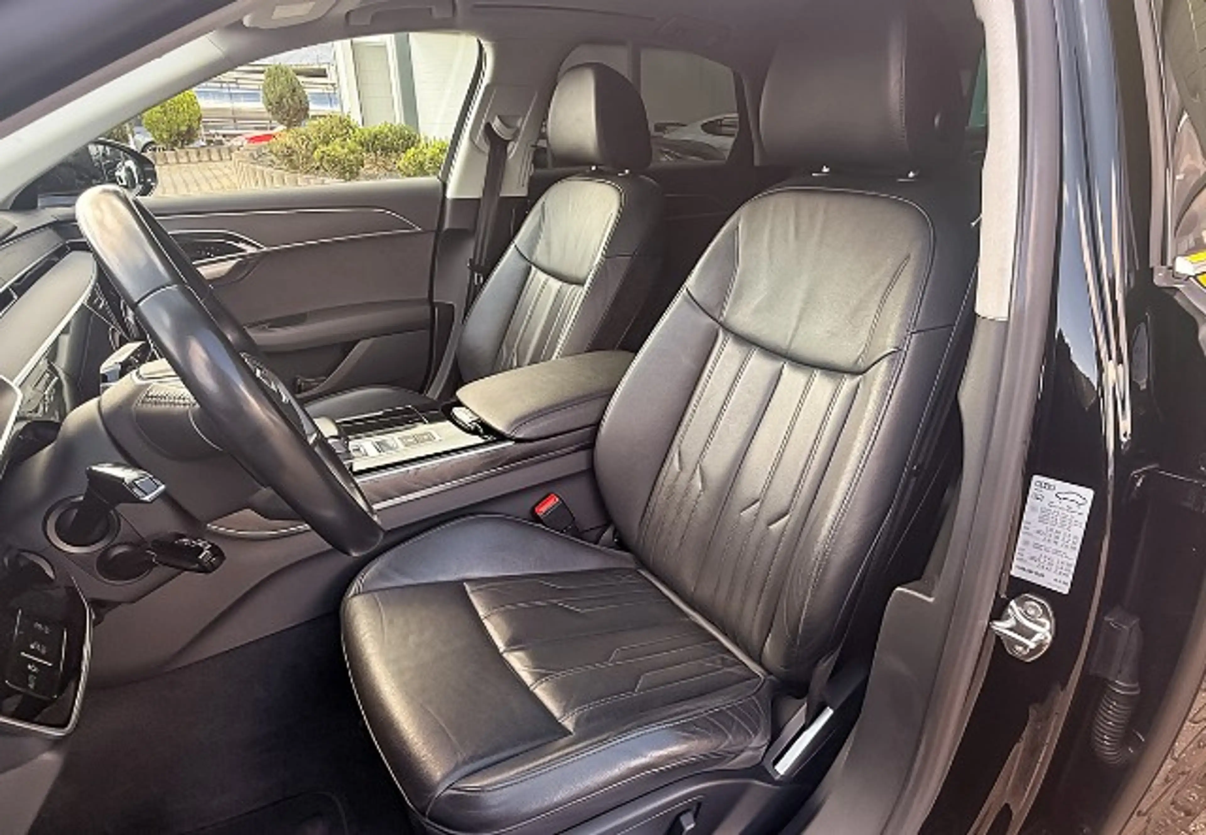Audi A8 50 3.0 TDI quattro Matrix SHZ Navi — photo 10