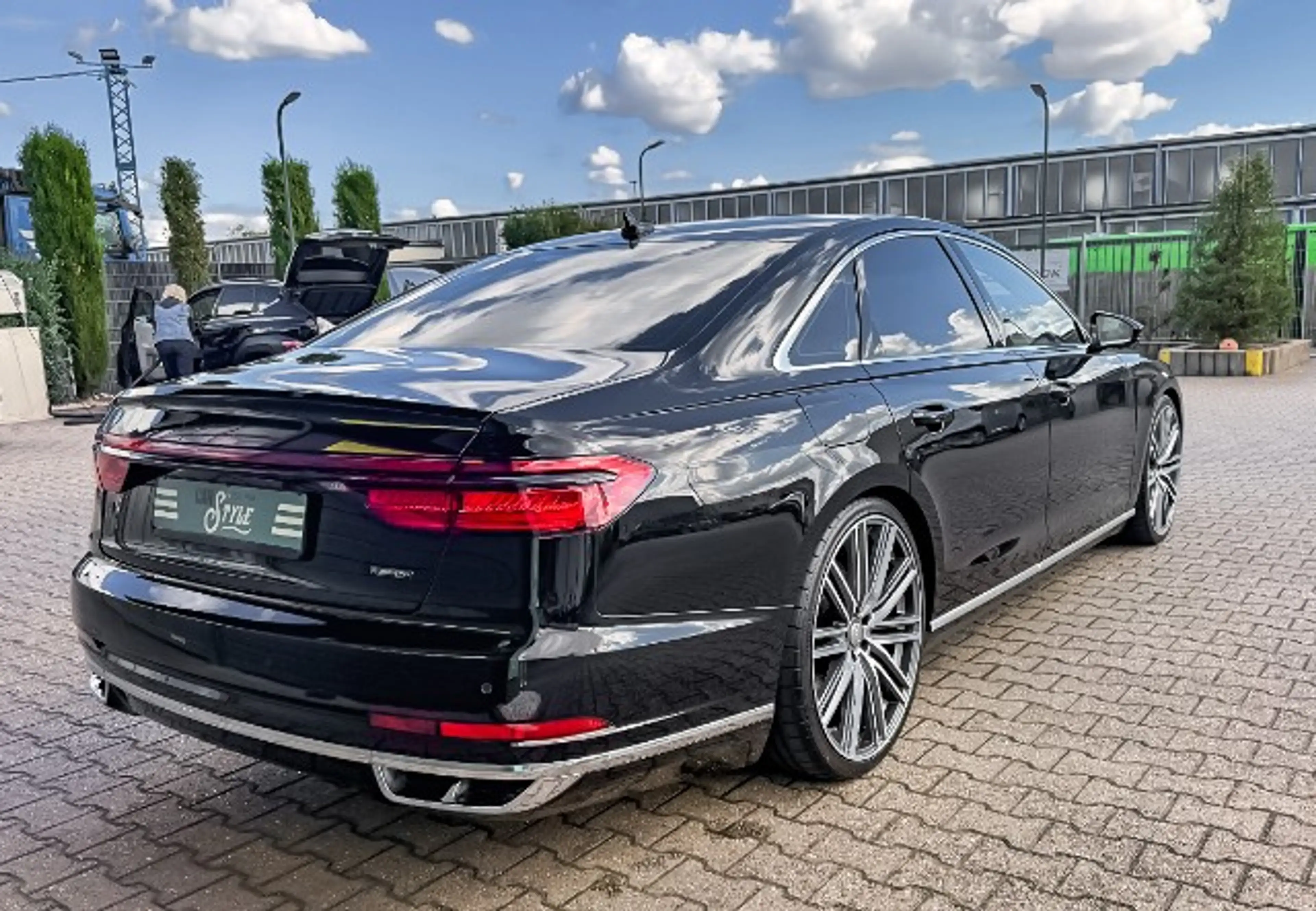 Audi A8 50 3.0 TDI quattro Matrix SHZ Navi — photo 4