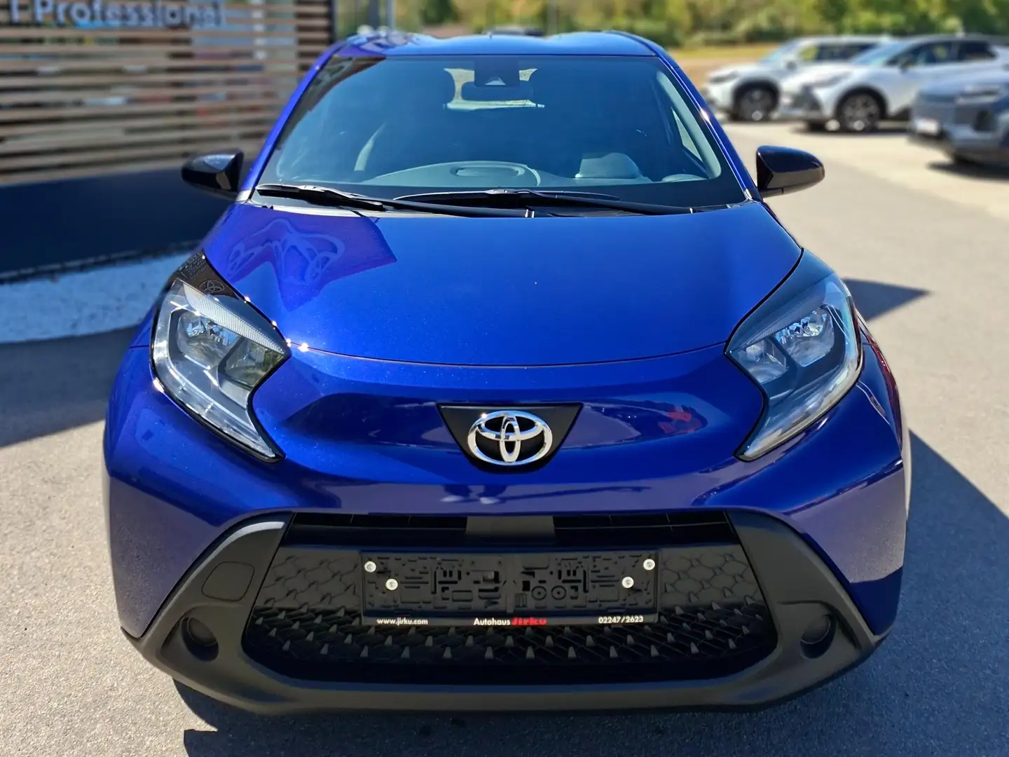 Toyota Aygo X 1,0 VVT-i Play Blau - 2