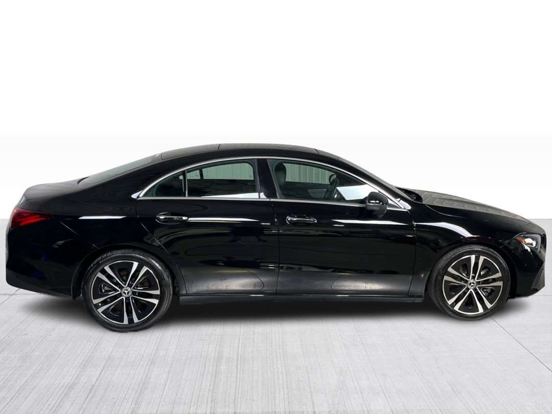2026 Mercedes-Benz CLA 250 Coupe 4MATIC Cuir Toit Ouvrant GPS Sièges chau — снимка 1