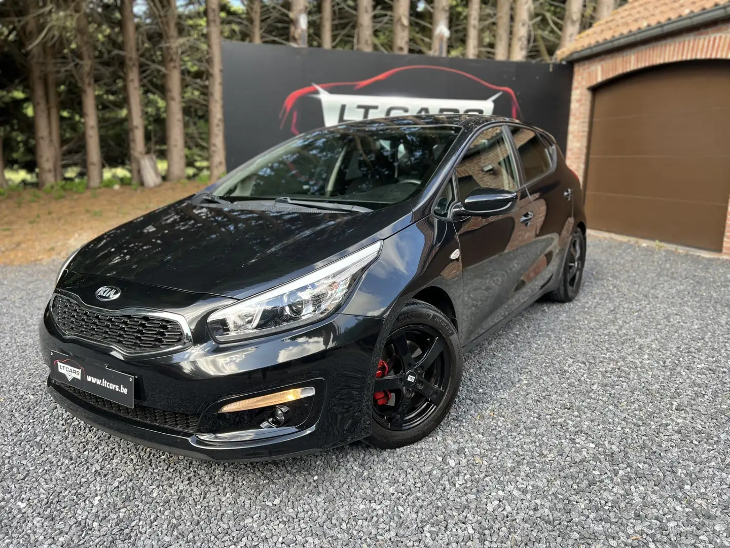Kia Ceed / cee'd Cee'D 1.4 CRDi // 1ERE MAIN // HISTORIQUE KIA// Noir - 1