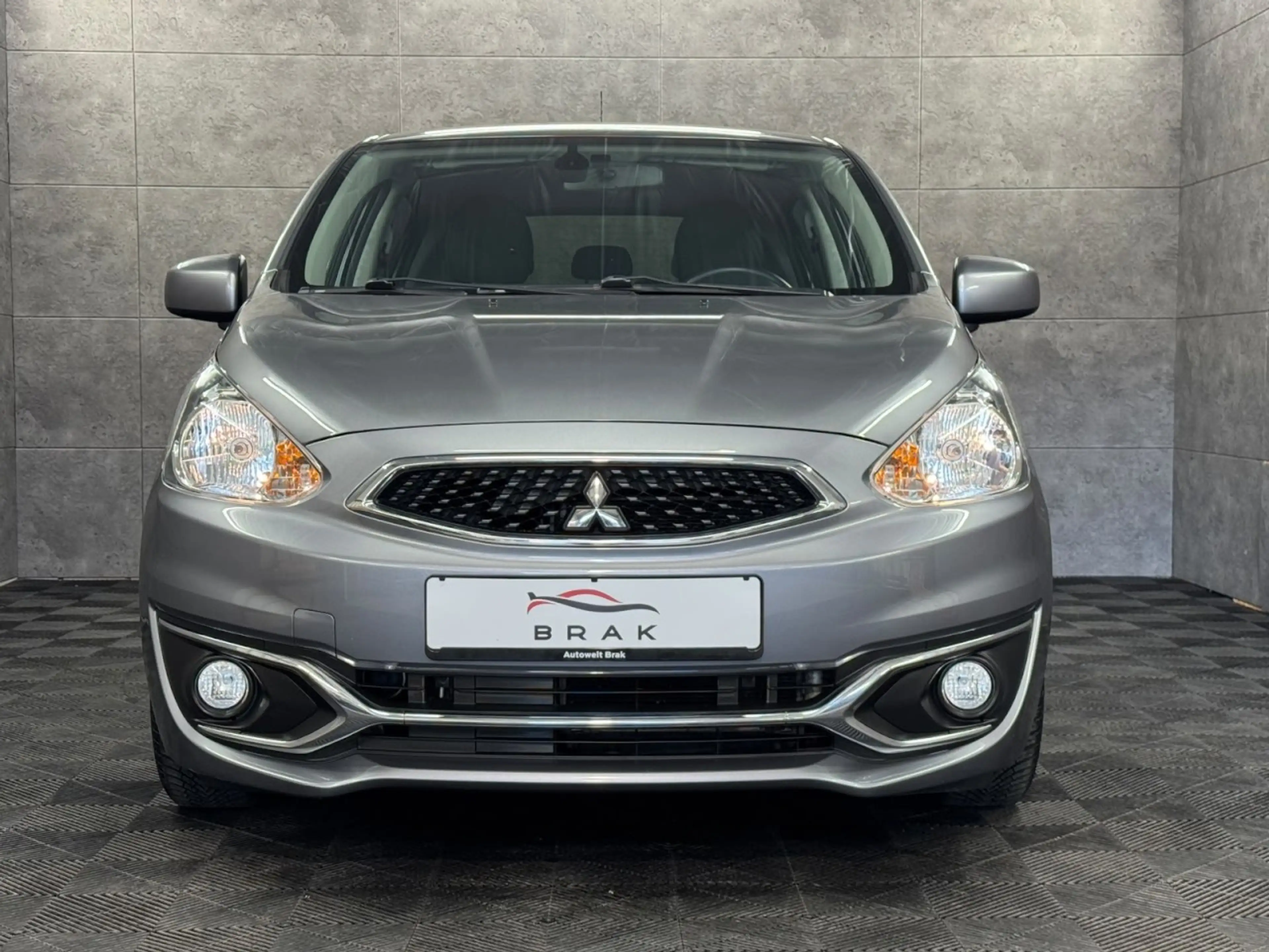 Mitsubishi Space Star Edition 100+ Navi*CarPlay*SHZ*Klima* Klima — photo 2
