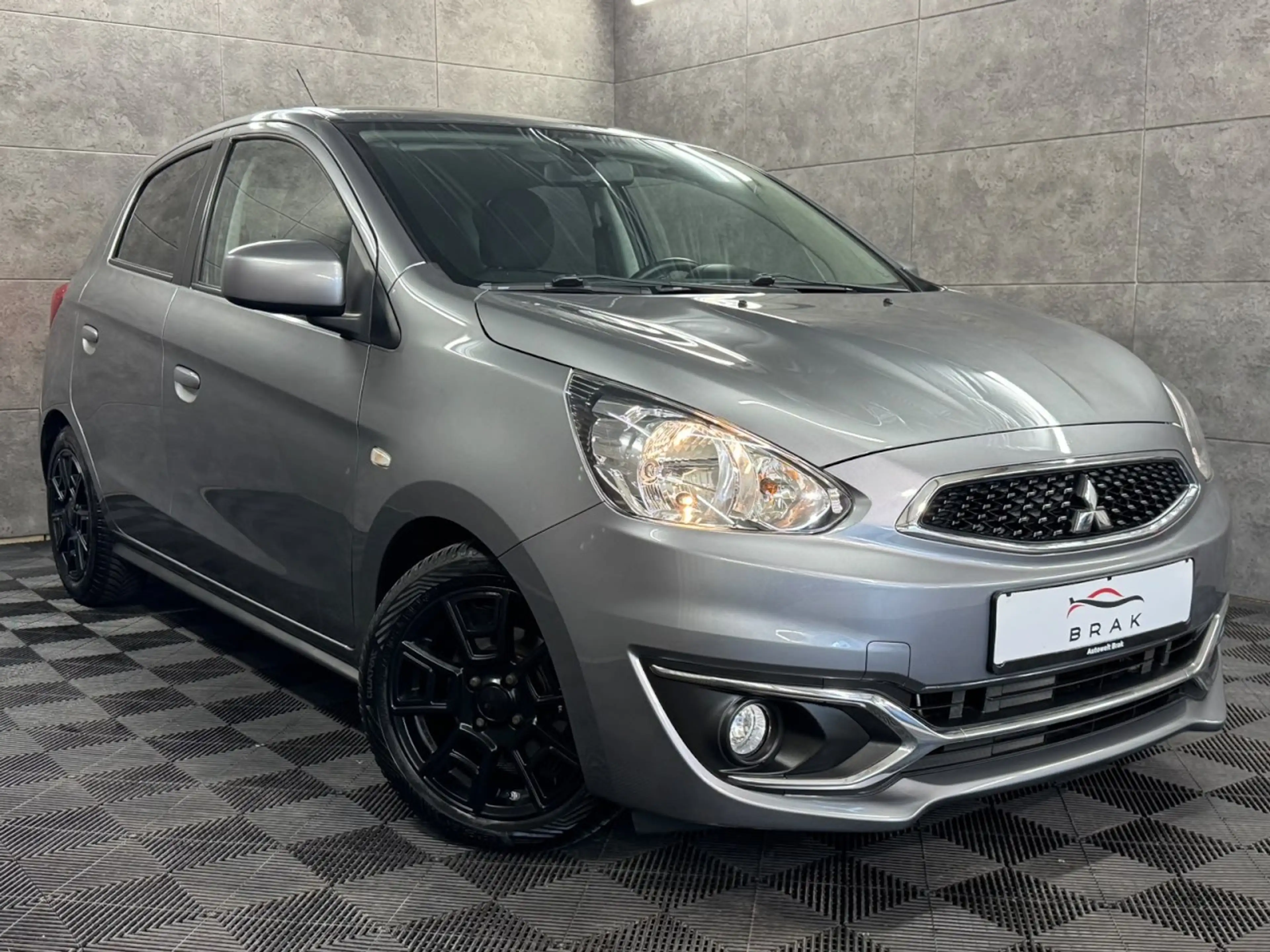 Mitsubishi Space Star Edition 100+ Navi*CarPlay*SHZ*Klima* Klima — photo 3