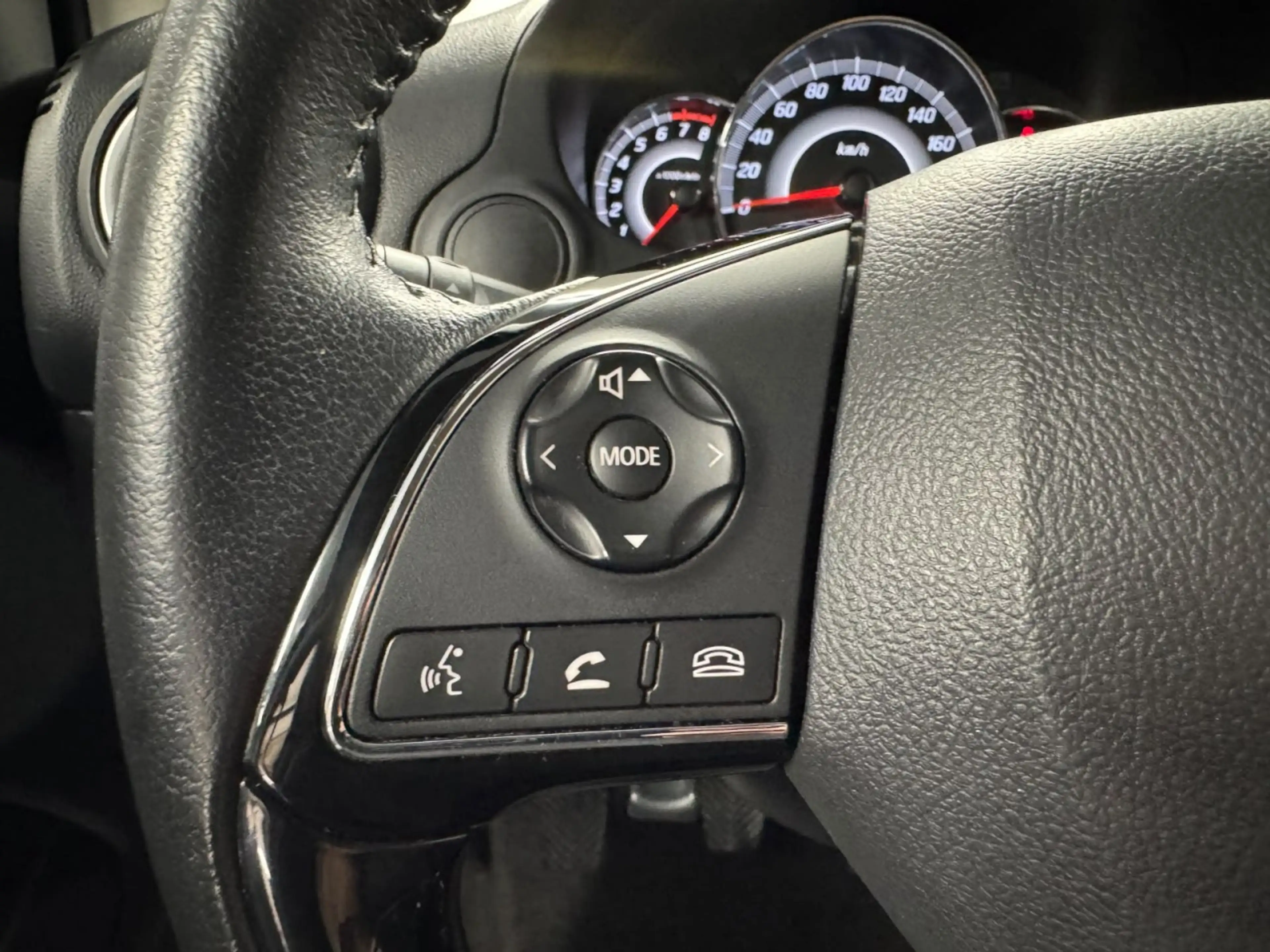 Mitsubishi Space Star Edition 100+ Navi*CarPlay*SHZ*Klima* Klima — photo 13