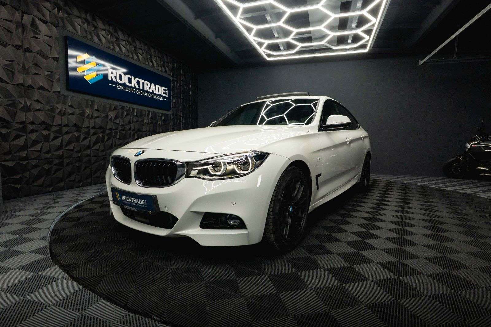 Second hand Bmw 3 Series 