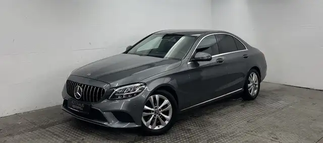 Mercedes-Benz C 180 Avantgarde LED+KAMERA+NAVI+CARPLAY+