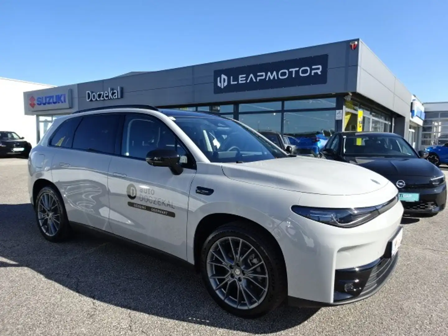 Leapmotor C10 REEV Design Grau - 1