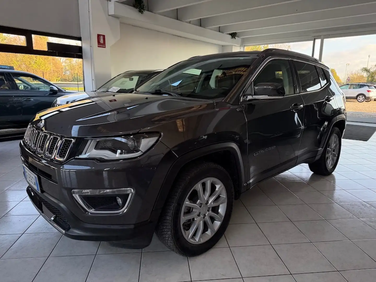 Jeep Compass Compass 1.3 turbo t4 Limited 4xe at6 PREZZO VERO Gris - 1