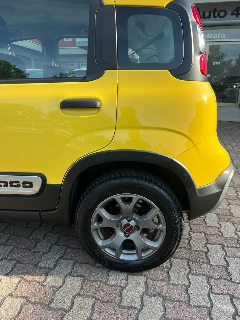 Fiat Panda Panda 1.3 mjt 16v Cross 4x4 80cv Geel - 2