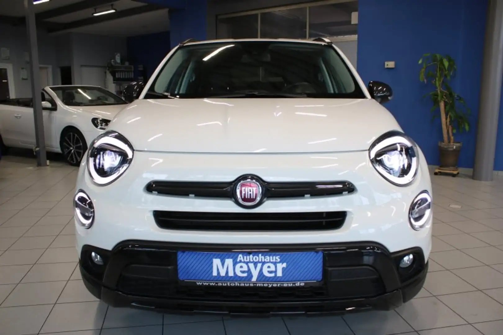Fiat 500X Cross Look S-Design 1,3 GSE T-Leder/Navi/Led/Sitzh Белый - 2