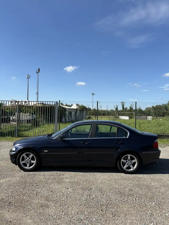 BMW 320i c/clima auto, foto 7