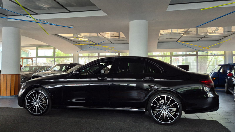 Mercedes-Benz E 400 E400d 4Matic AMG Line/20"/360°/ACC/Night/Widescr — photo 10