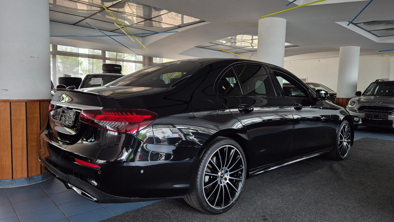 Mercedes-Benz E 400 E400d 4Matic AMG Line/20"/360°/ACC/Night/Widescr — photo 6