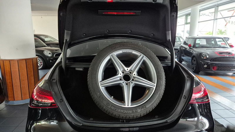 Mercedes-Benz E 400 E400d 4Matic AMG Line/20"/360°/ACC/Night/Widescr — photo 8