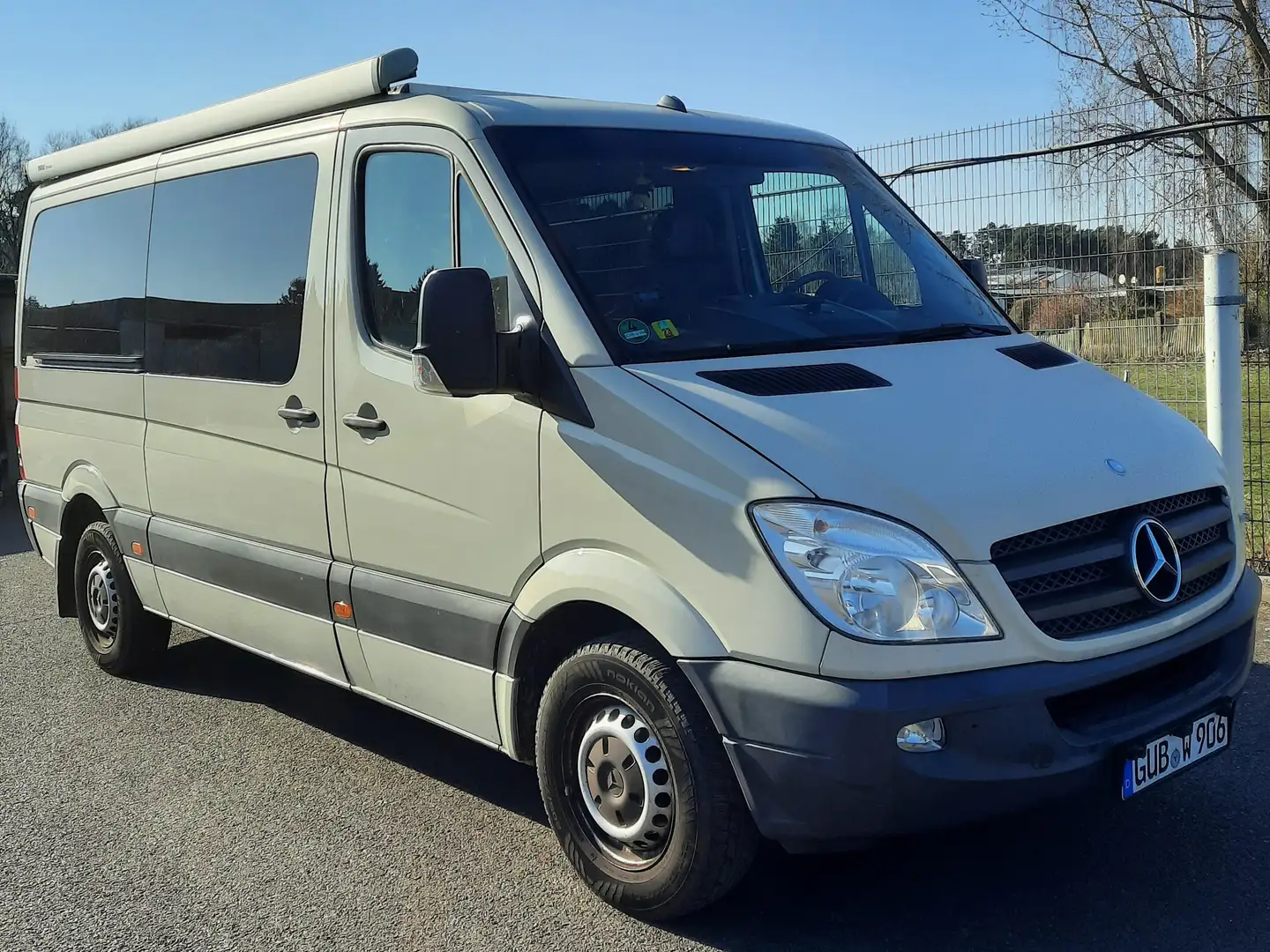 Mercedes-Benz Sprinter 216 CDI Womo Automatik Standheizung 5Sitzer Beige - 1