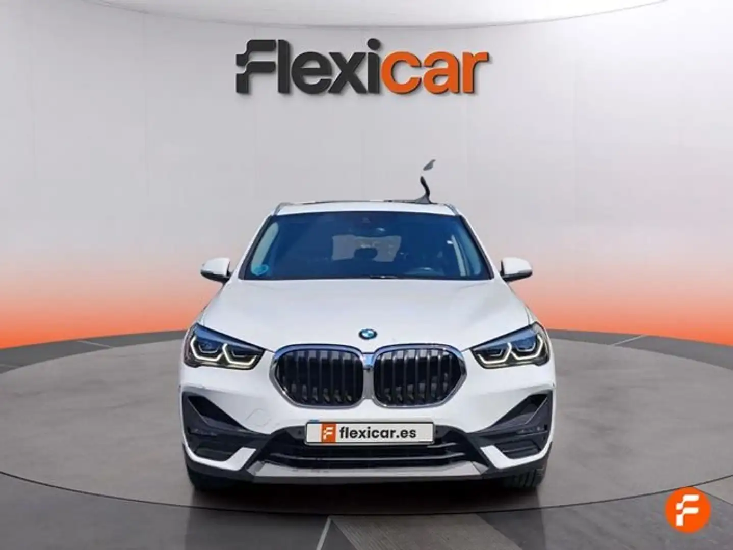 BMW X1 sDrive 18dA Corporate Blanco - 2