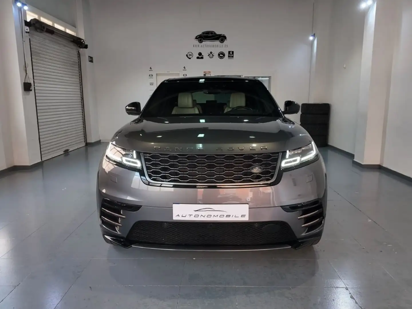 Land Rover Range Rover Velar 3.0 First Edition 4WD Aut. Gris - 2