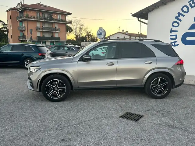 Mercedes-Benz GLE 300 GLE -  2019 d  PREMIUM 4matic AMG
