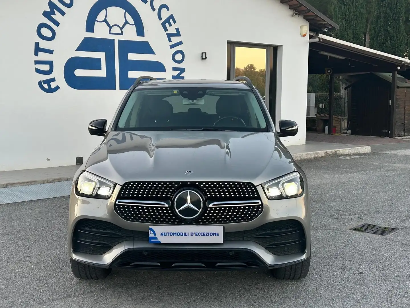 Mercedes-Benz GLE 300 GLE -  d  PREMIUM 4matic AMG Beige - 1