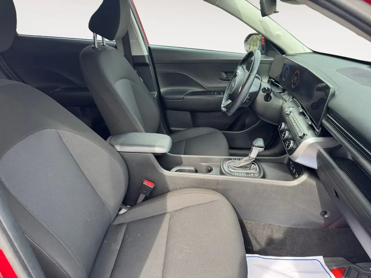Hyundai KONA снимка Hyundai KONA