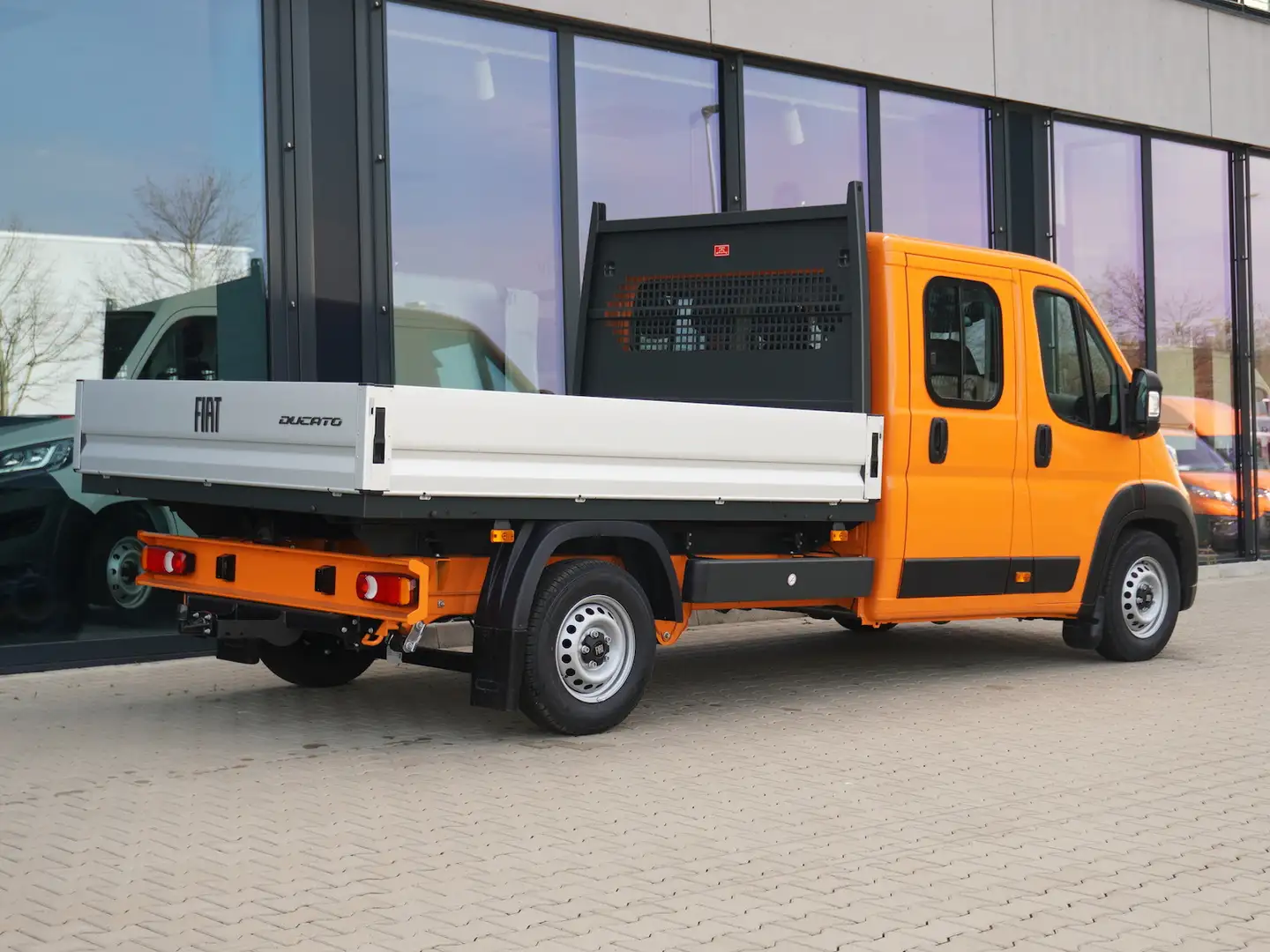 Fiat Ducato Maxi 35 Doka L3 140 / 7-Sitzer+ AHK Orange - 2
