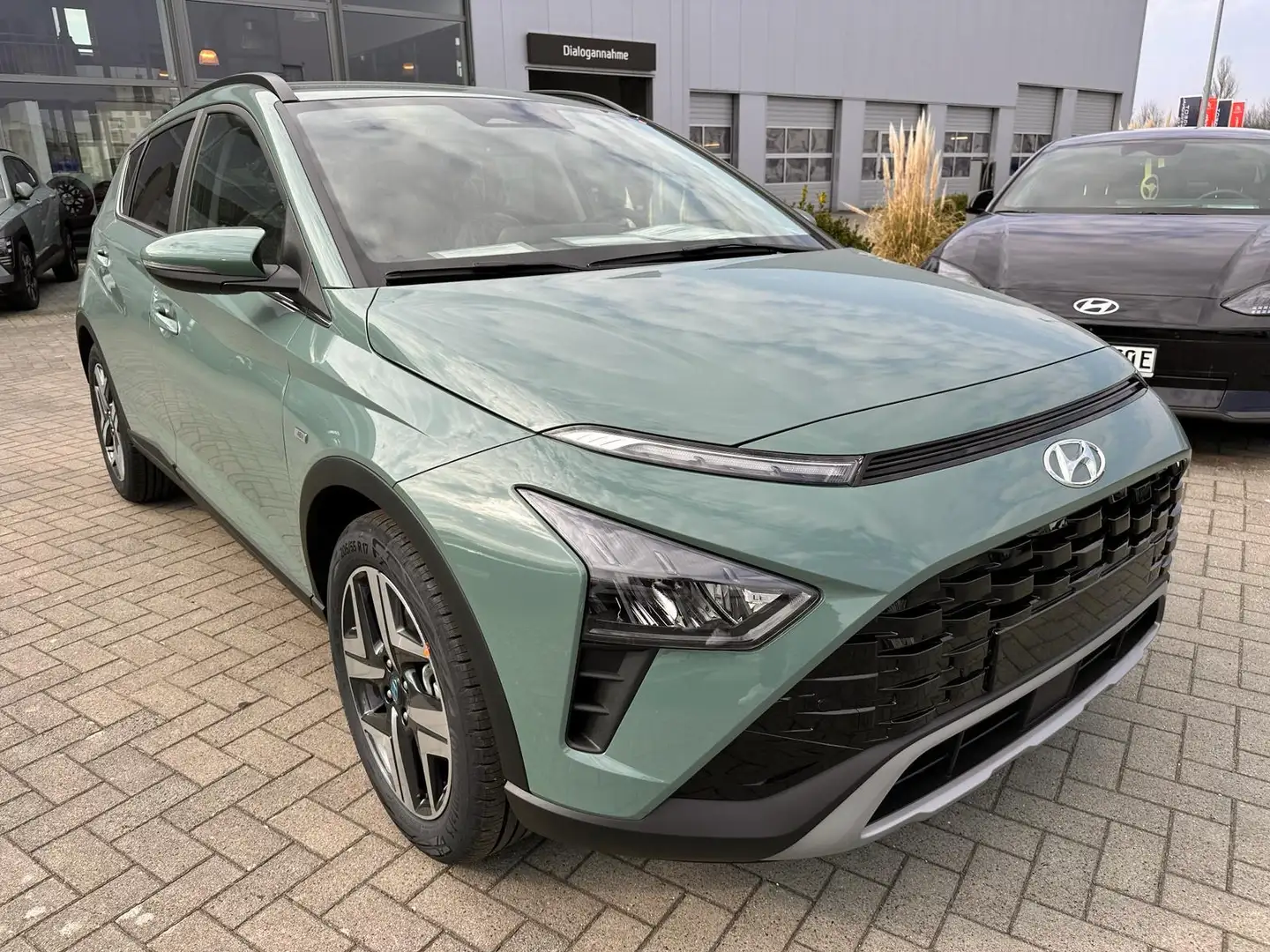 Hyundai BAYON FL 1.0 T-GDI DCT Trend.Komfortpak.Navi.Bose Vert - 2