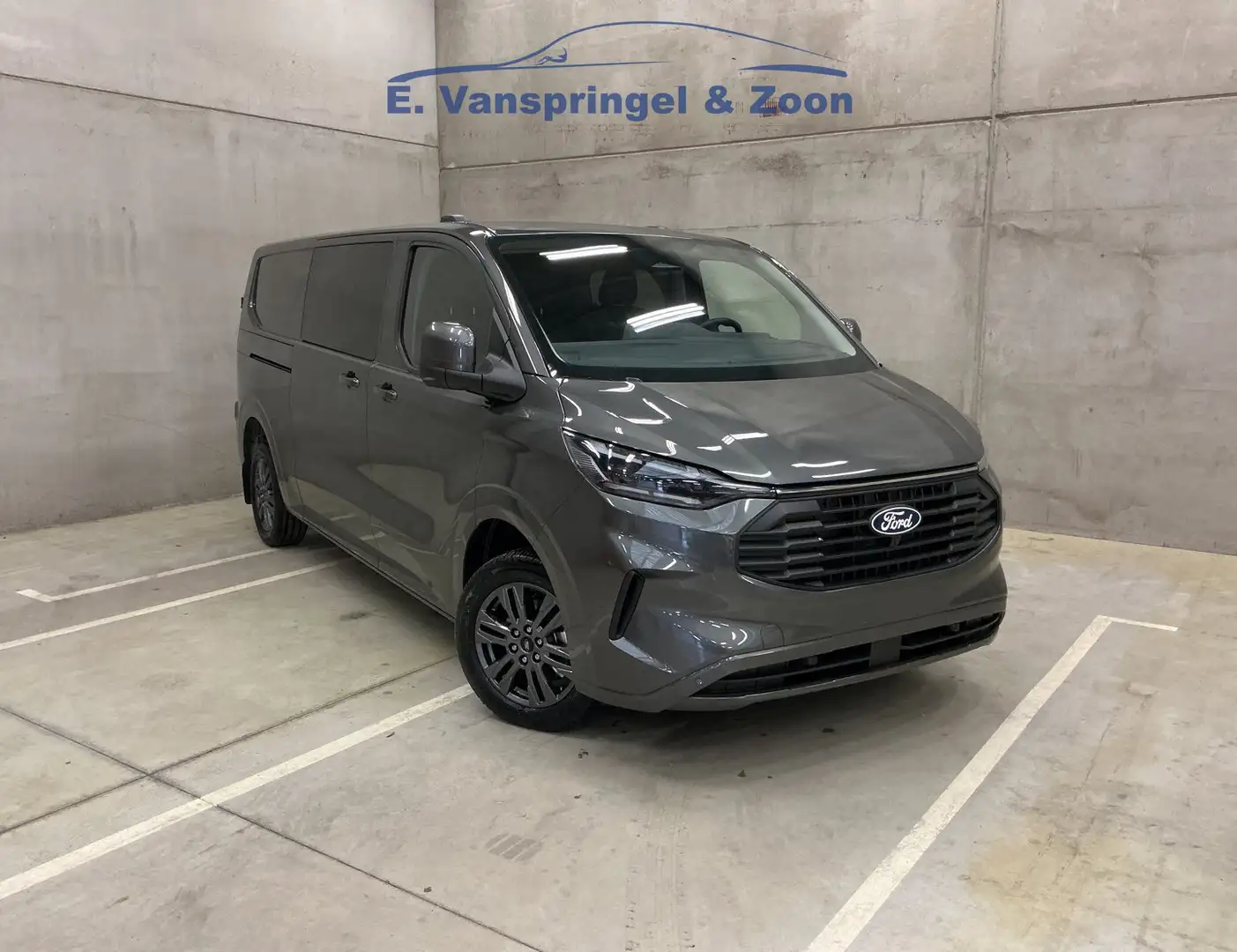 Ford Transit Custom Grijs - 1