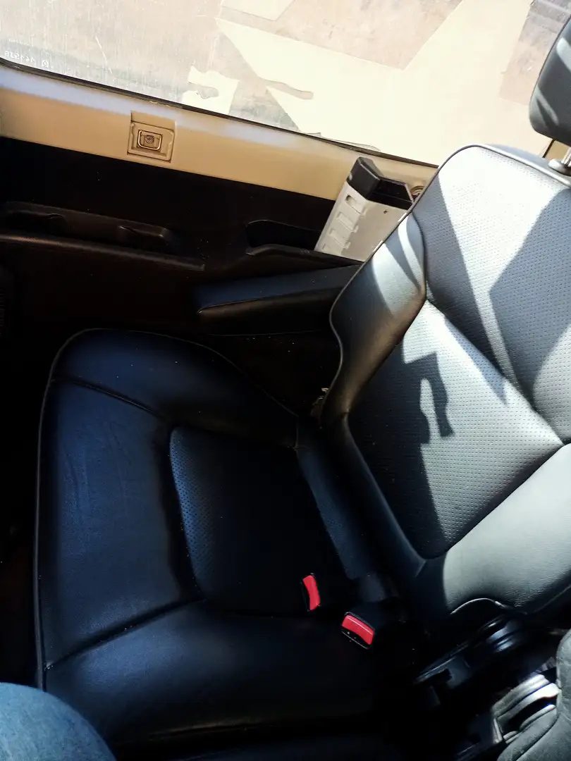 Nissan Patrol 3.0 160 cv Fekete - 2