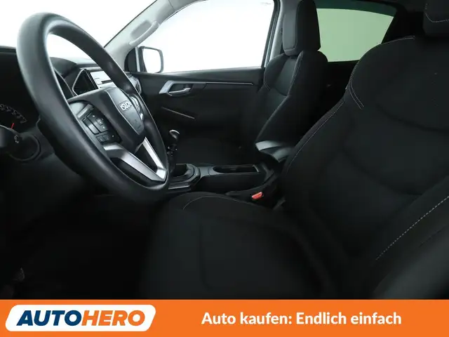 Isuzu D-Max view 10