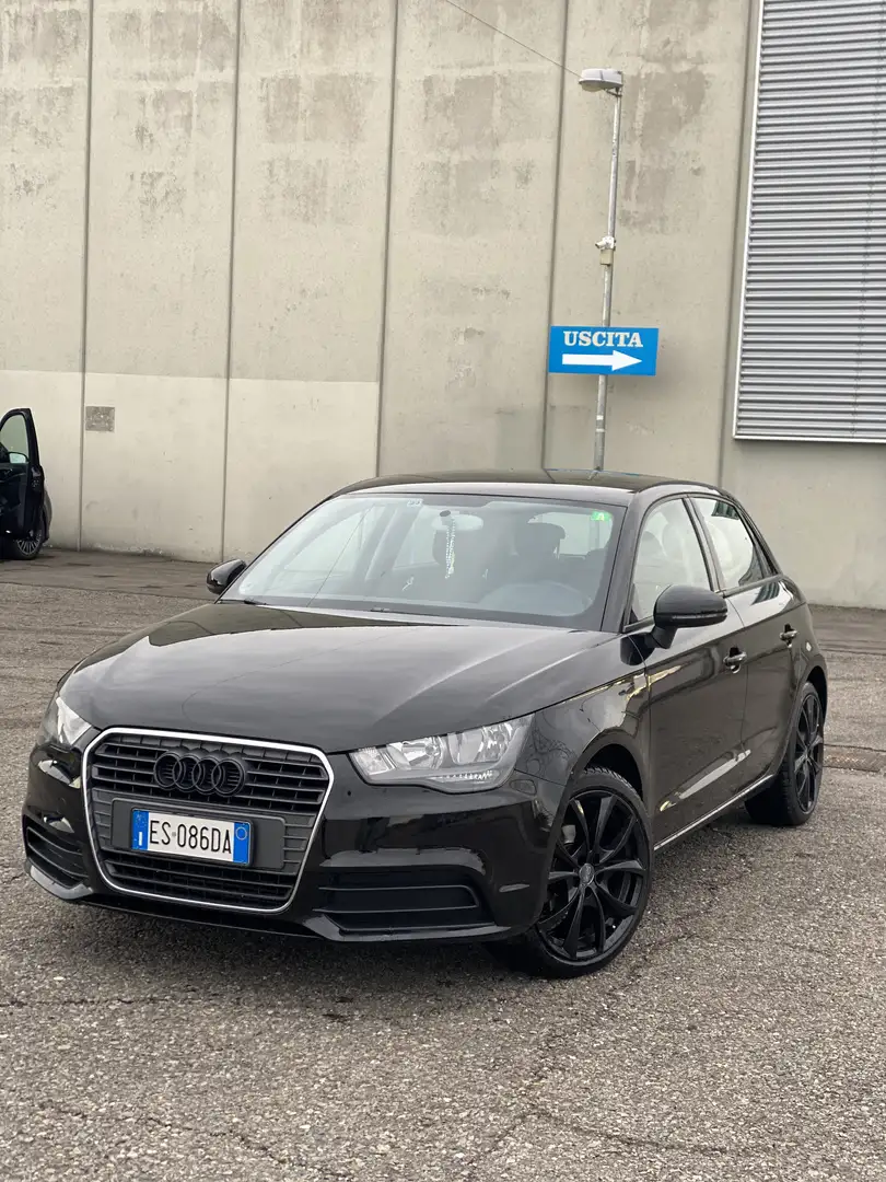 Audi A1 Sportback 1.6 tdi Ambition s-tronic Nero - 1