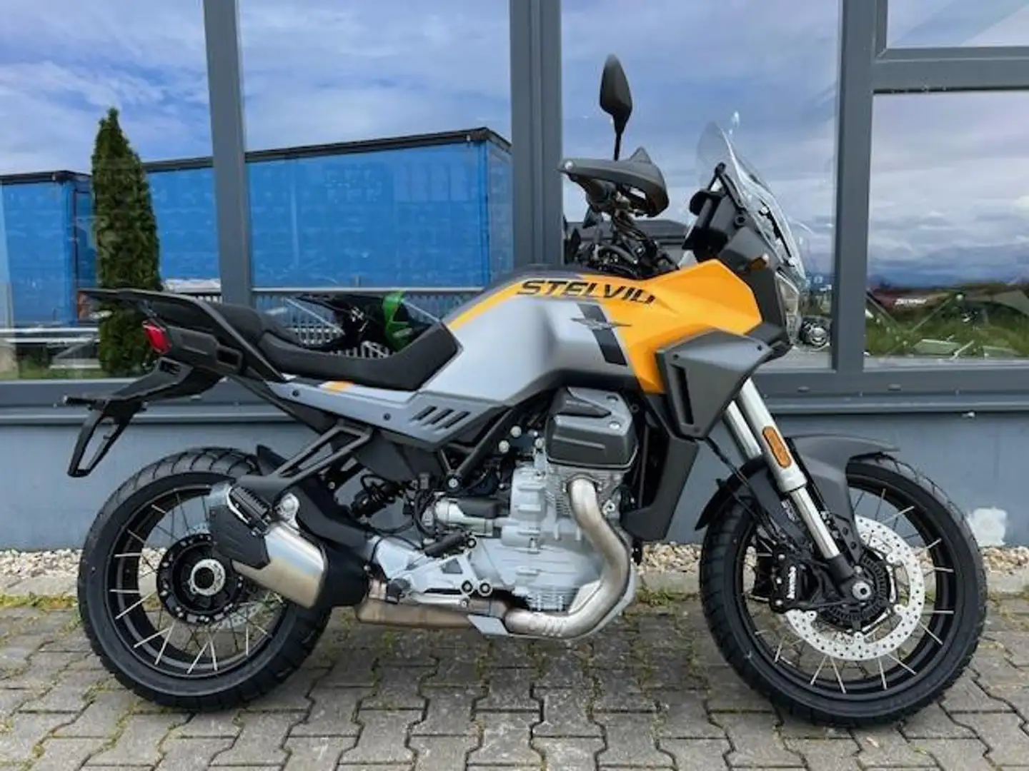Moto Guzzi V 10 Stelvio / PFF Rider + Duecento Tributo neu Lager - 1