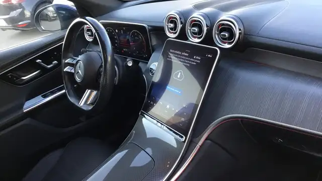 Mercedes-Benz GLC view 10