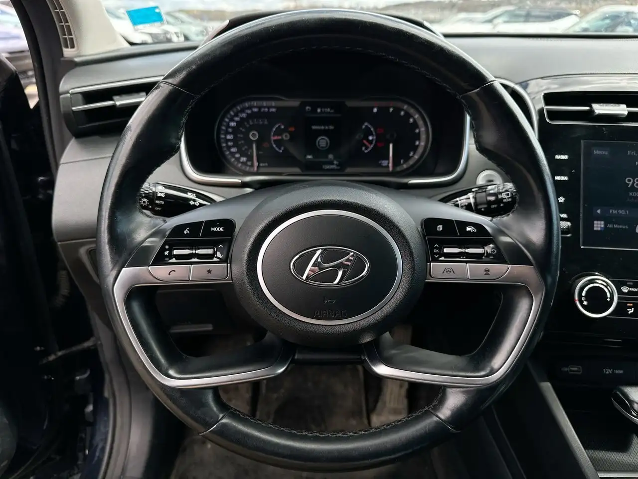 Hyundai TUCSON снимка Hyundai TUCSON