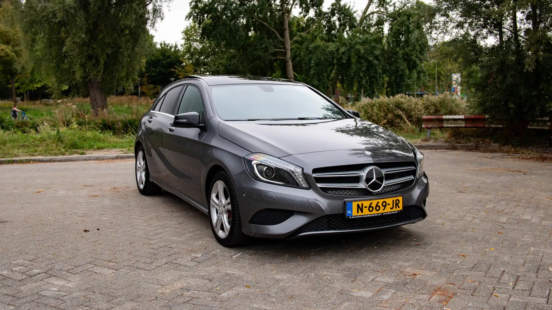 Mercedes-Benz A 200 Prestige Grijs - 2