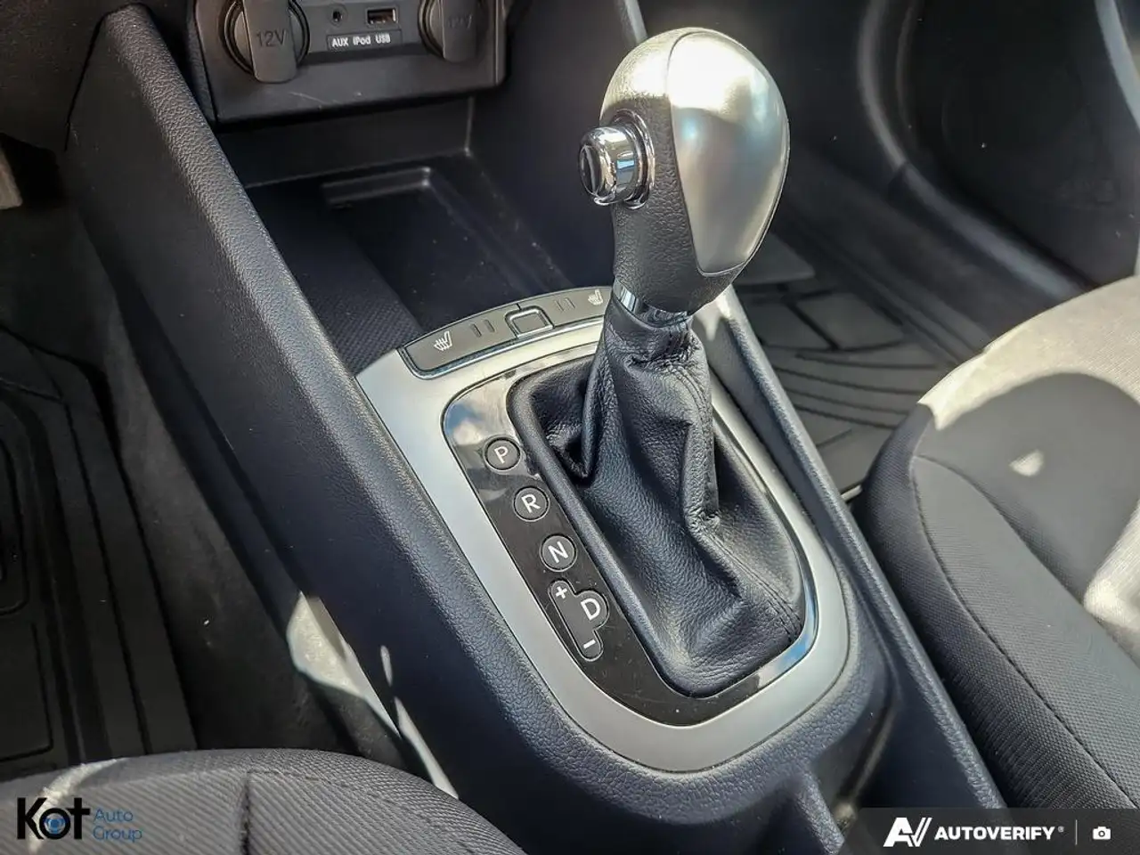 Kia Rio снимка Kia Rio
