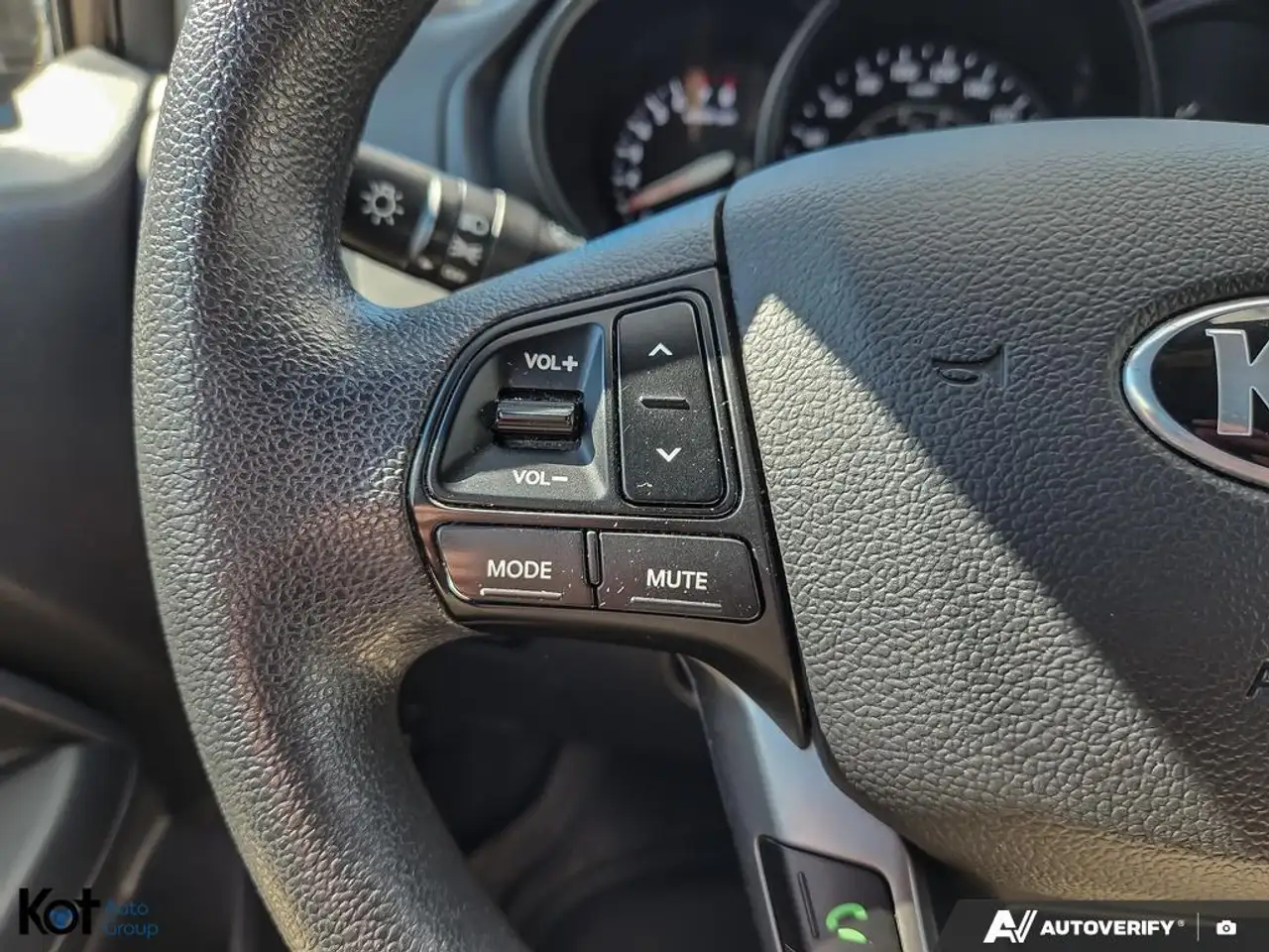 Kia Rio снимка Kia Rio