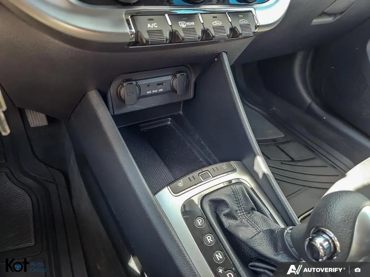 Kia Rio снимка Kia Rio