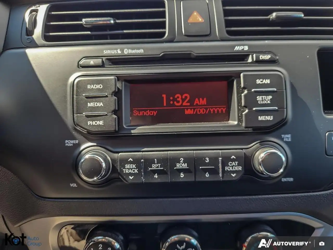 Kia Rio снимка Kia Rio