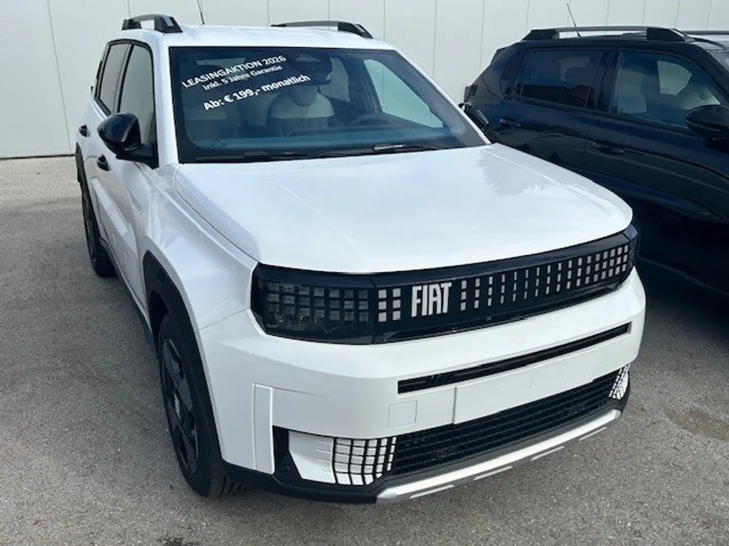 Fiat Grande Panda Grande Panda Hybrid 100 Autom. La Prima Weiß - 1
