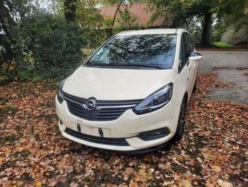 TAXI / 7-sitzer / ATM 82.000 km / KAT defect