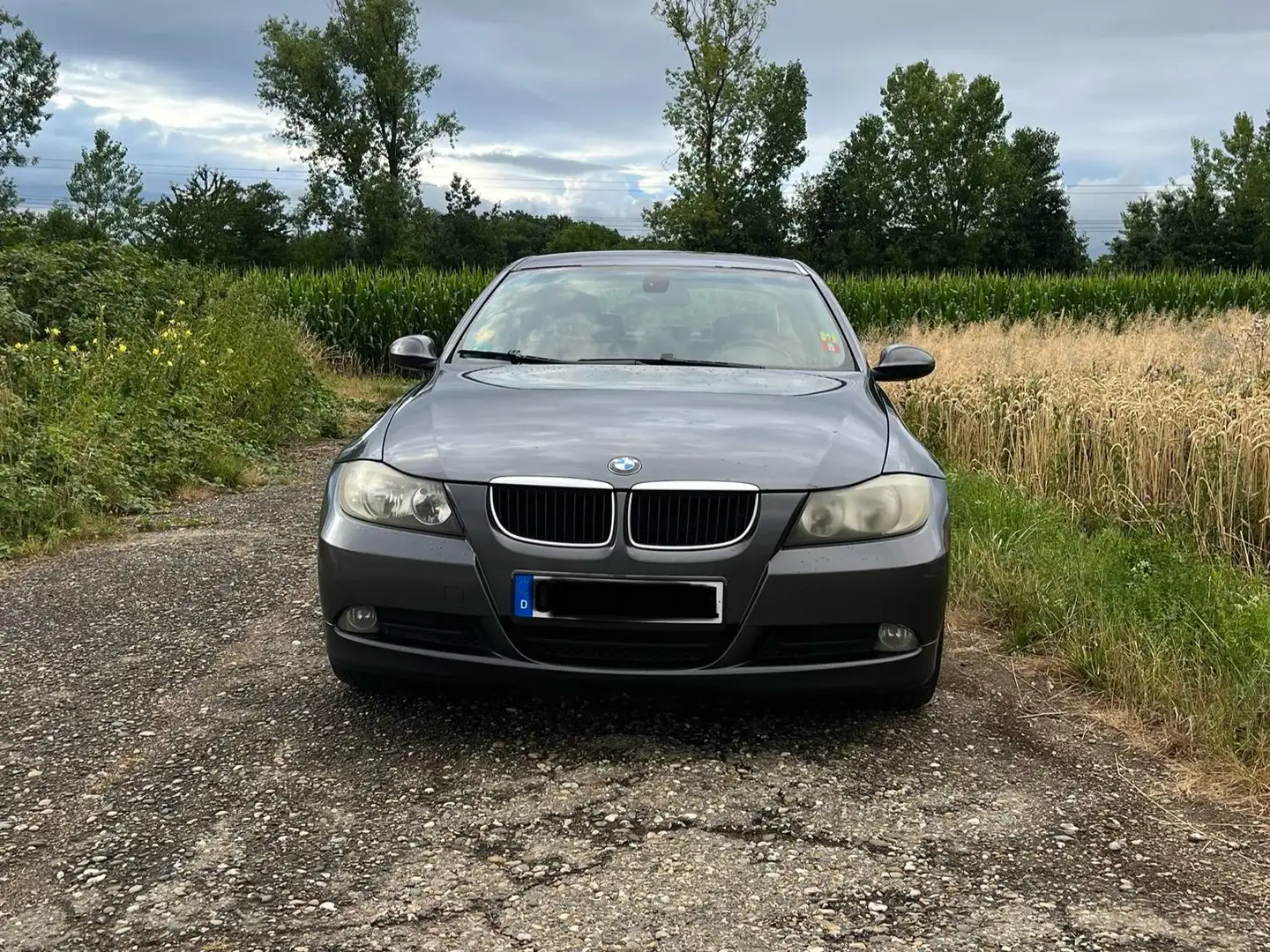 BMW 320 320d Aut. Gri - 2