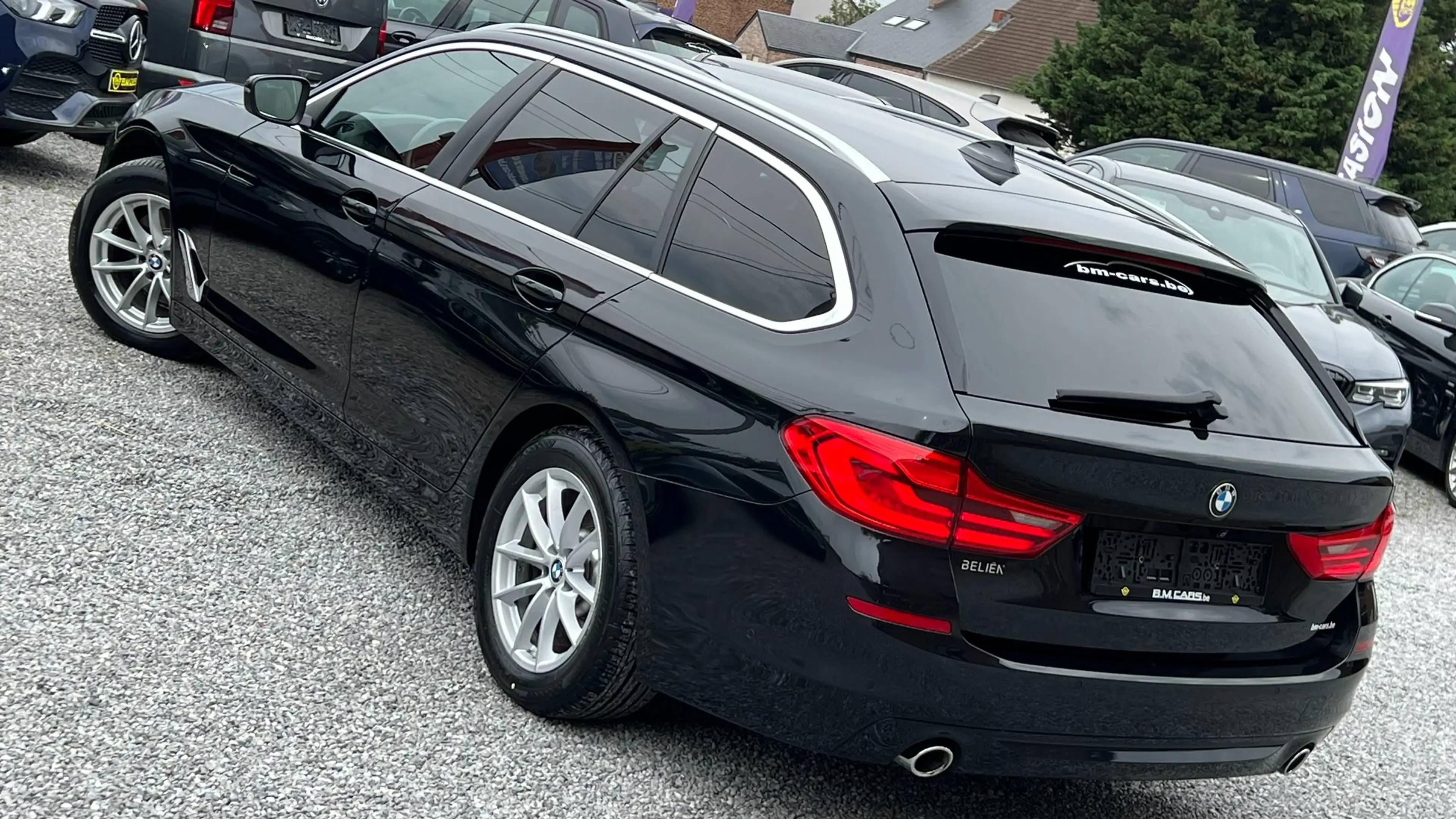 BMW 518 Touring 518 dA BOITE AUTO ✅ FULL OPTIONS ✅ VIRTUAL COCKPIT GPS CUIR XéNON CAMERA DE RECUL FULL !! — photo 5