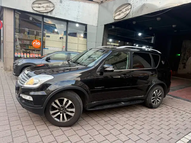 SsangYong Rexton Rexton 2.0 RX200e-Xdi 4WD 7Place 1er Propriétaire carnet Complet