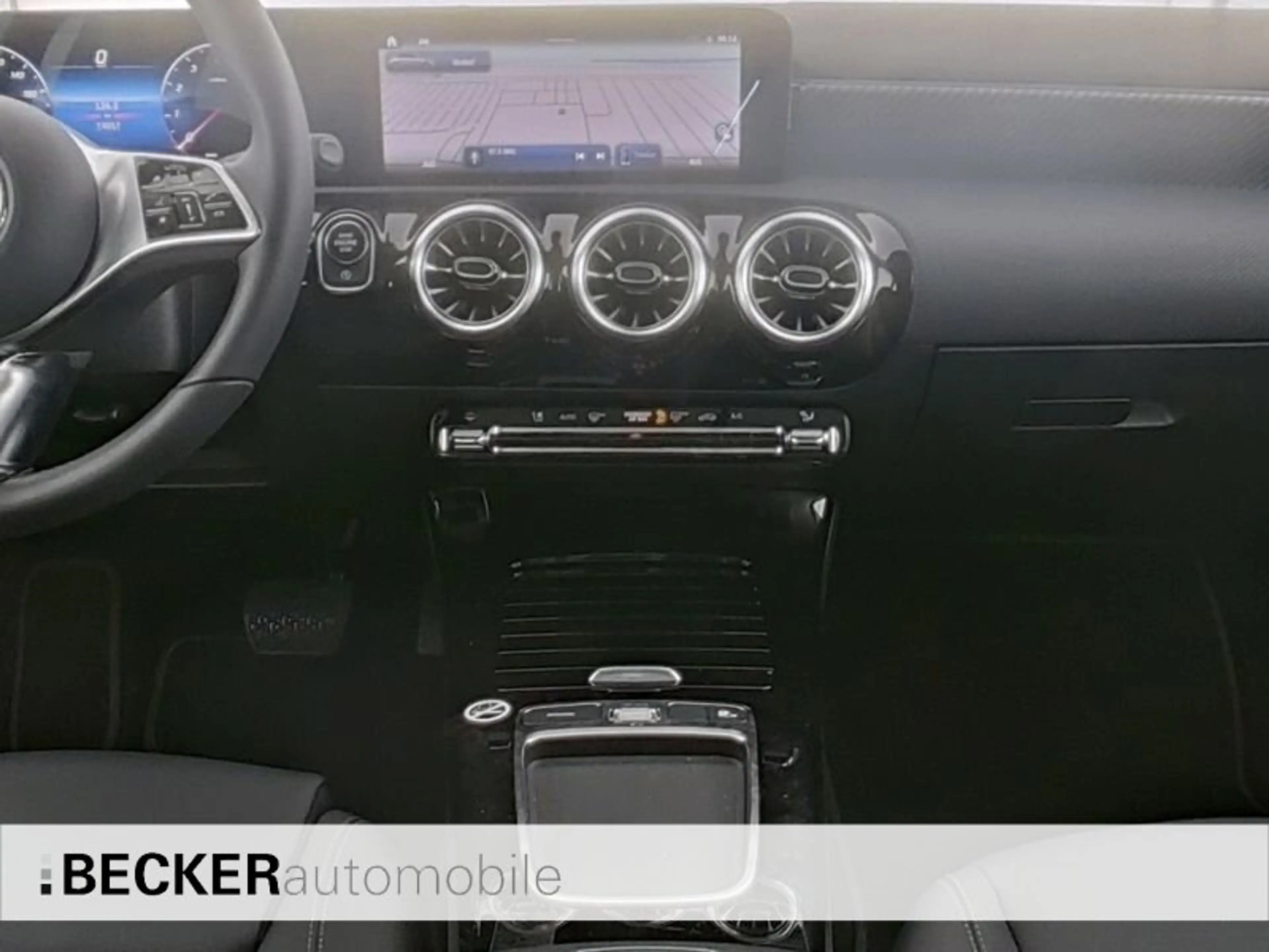 Mercedes-Benz A 200 A 200 PROGRESSIVE TOTWINKEL MULTIBEAM AMBIENTE LED — photo 5