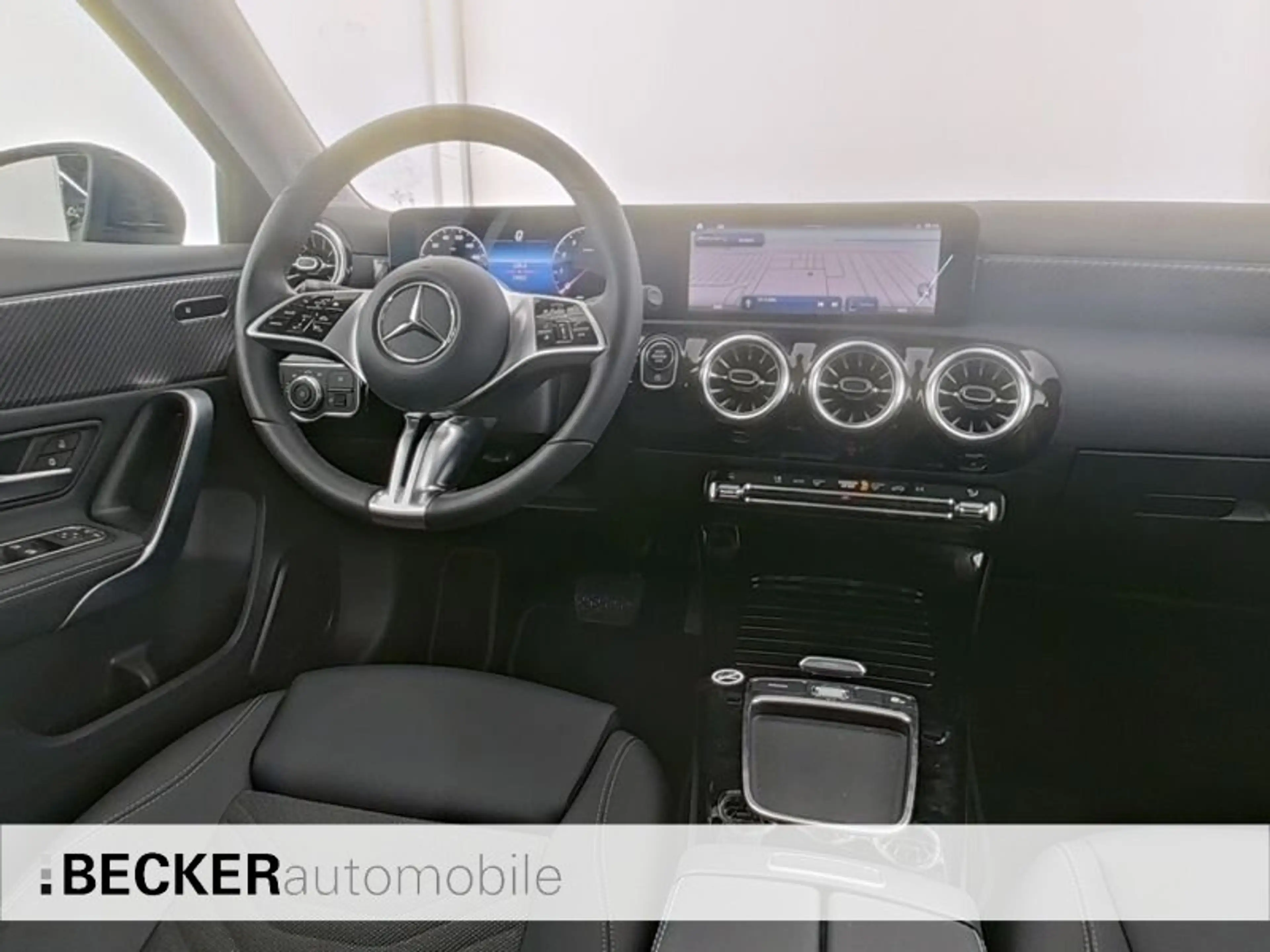 Mercedes-Benz A 200 A 200 PROGRESSIVE TOTWINKEL MULTIBEAM AMBIENTE LED — photo 6