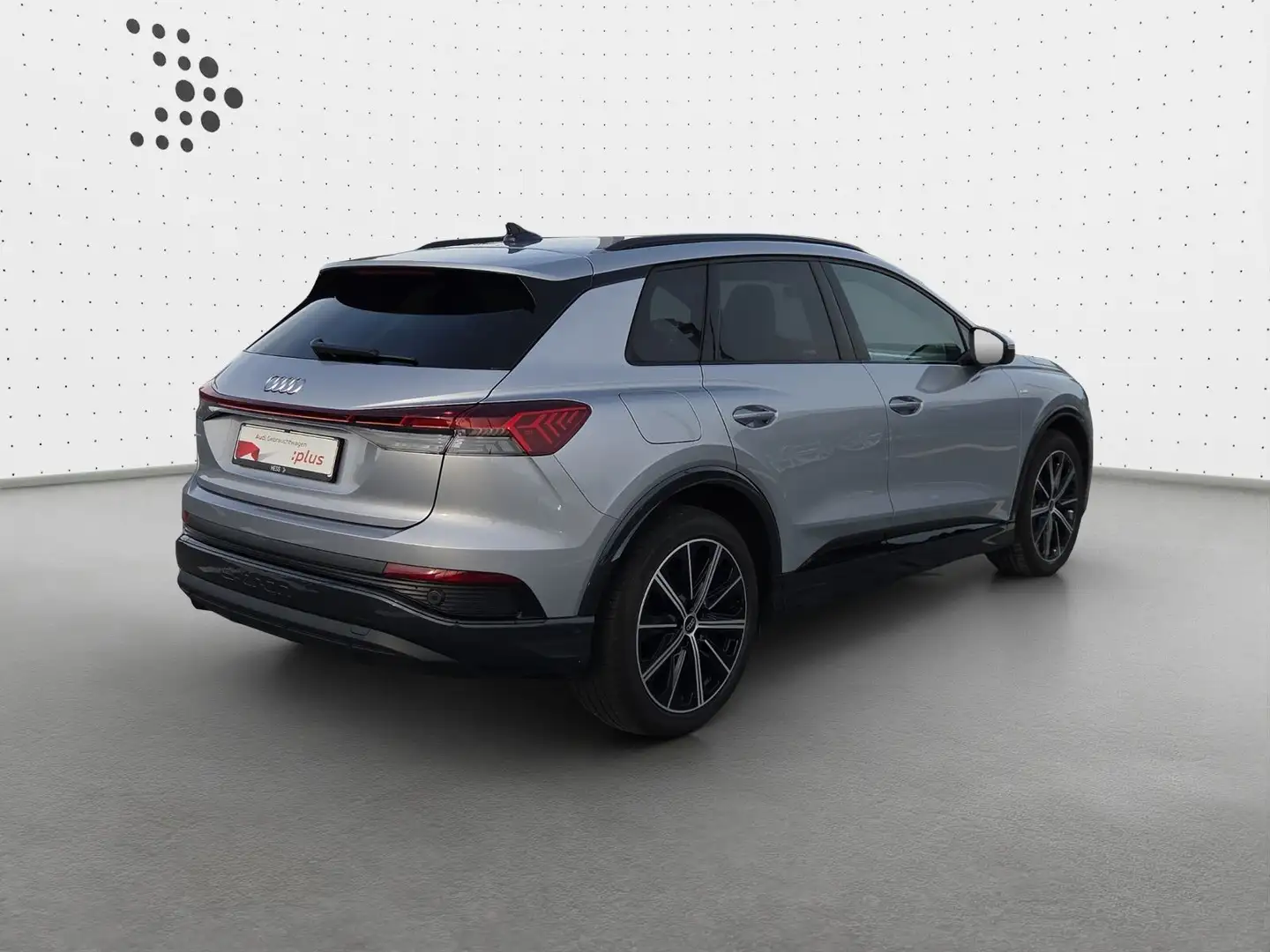 Audi Q4 e-tron 45 S-LINE*NAVI-PLUS*LED*HUD*AHK*PANO*O Silber - 2