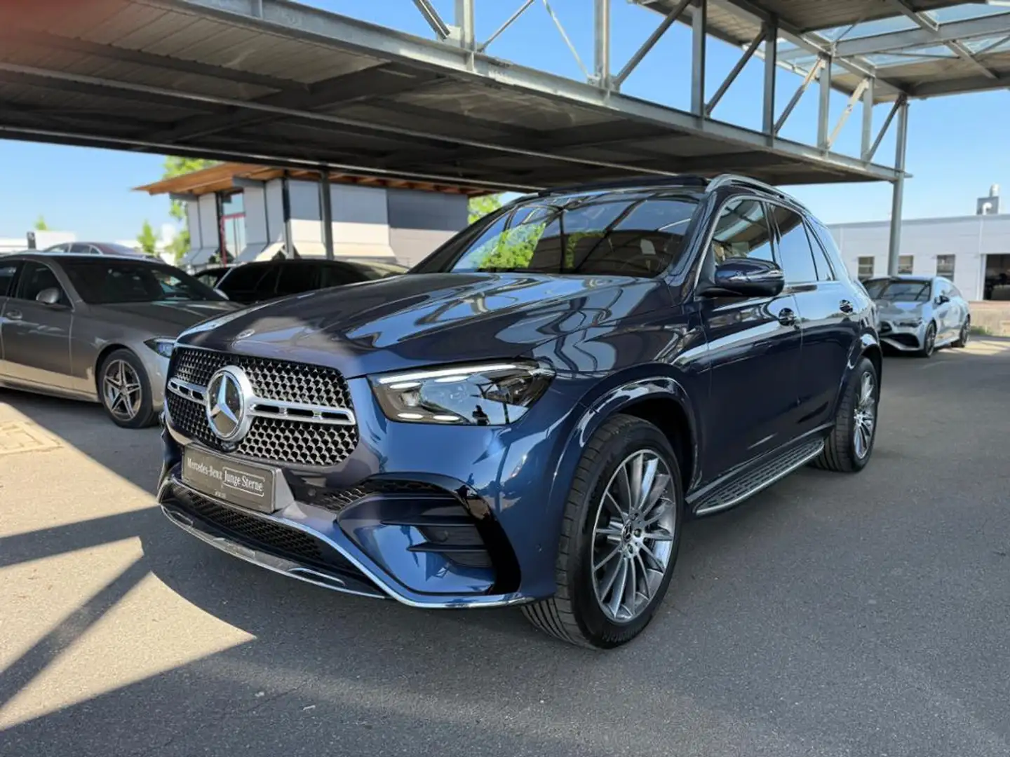 Mercedes-Benz GLE 350 de 4M AMG Sport Distr AHK Pano Airm Burmes Bleu - 1