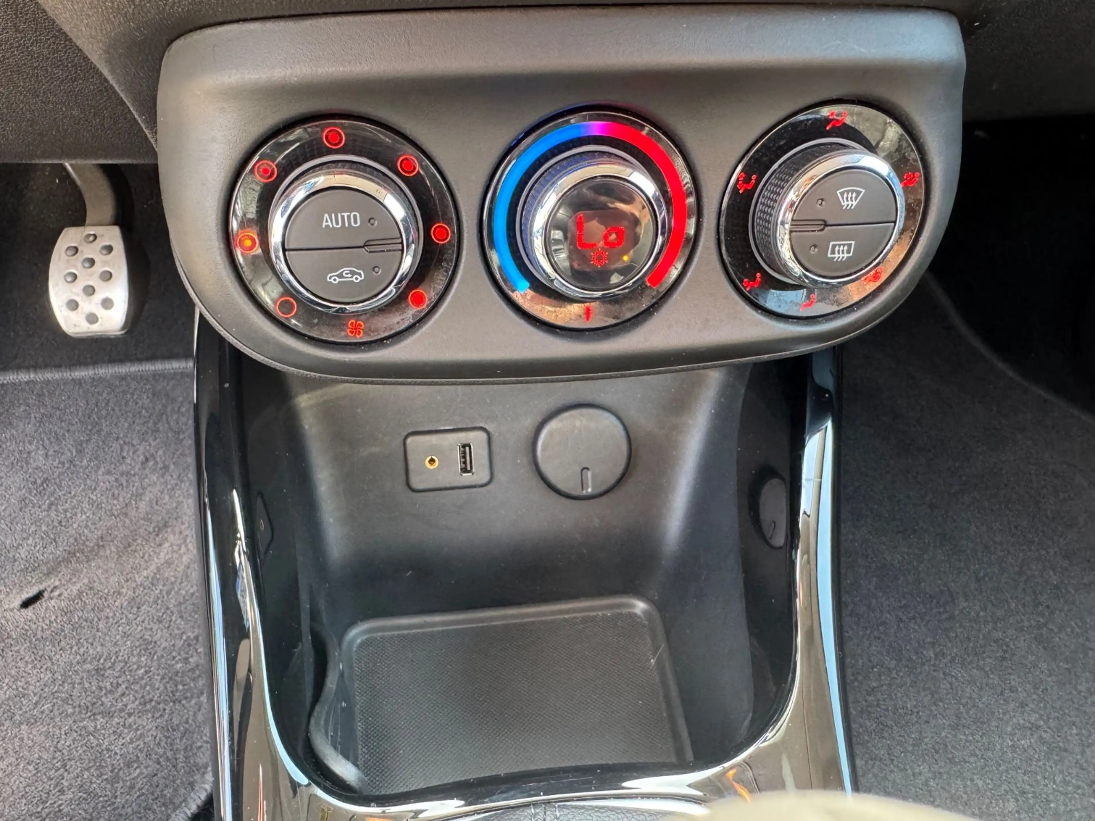 Opel Adam S — photo 14