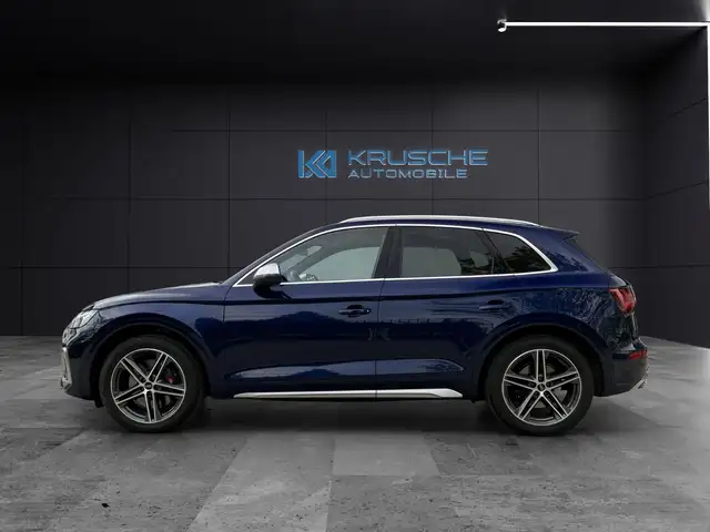 Audi SQ5 view 2